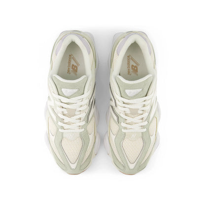 9060 Pearl Grey