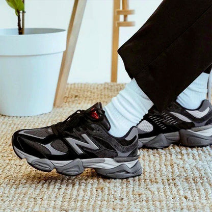 9060 Black Castlerock