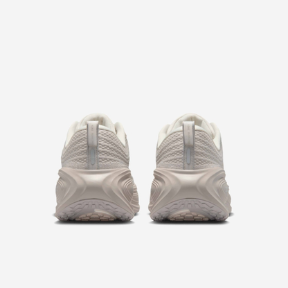 Air Zoom Vomero Plus Light Bone