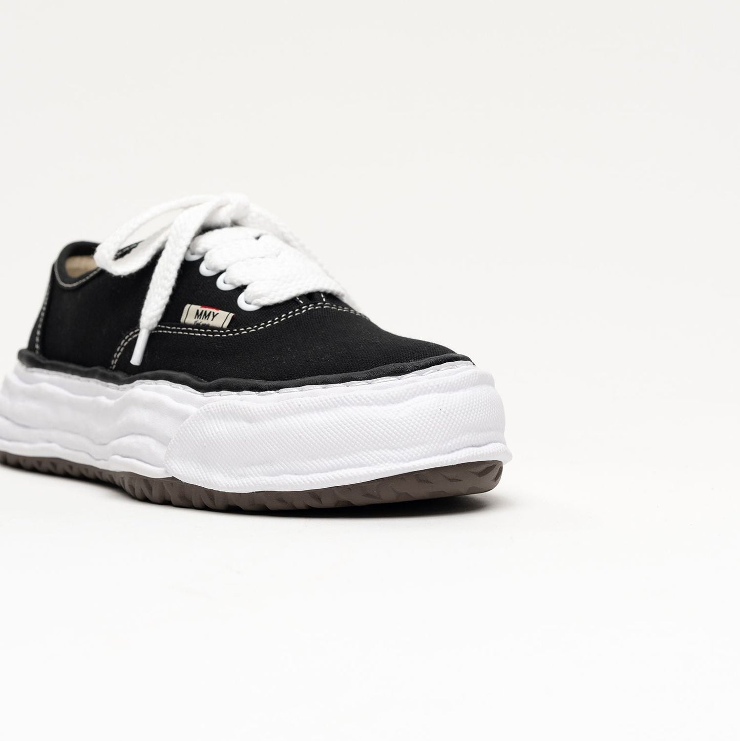 "BAKER 26" OG Sole Canvas Black